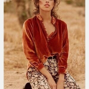 Anthropologie Kristianne Velvet Ruffled‎ High Neck Button Blouse Rust Orange XS